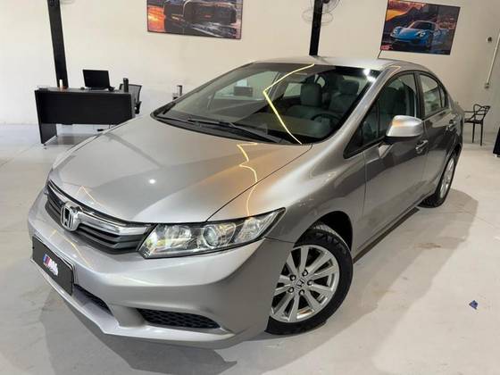HONDA CIVIC 1.8 LXS 16V FLEX 4P MANUAL